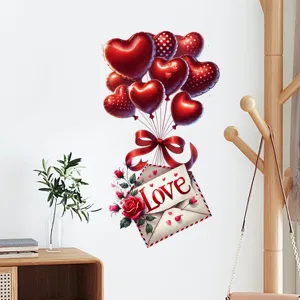 Adesivo murale palloncino cuore San Valentino con dettaglio rosa e busta d'amore