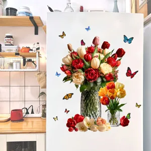 Detail van waterdichte muurstickers met pioenen en tulpen met gekleurde vlinders.