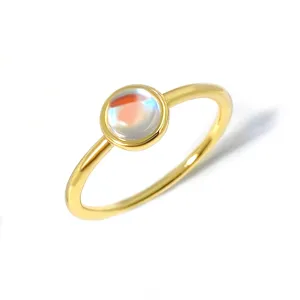 Minimalist gold-plated ring featuring a synthetic moonstone inlay for a chic look.