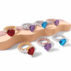 Hip Hop Hart Zirconia Ring Voor Vrouwen 18K Verguld Iced Out Grote Kleurrijke Hart Ring Mode Sieraden Cadeau