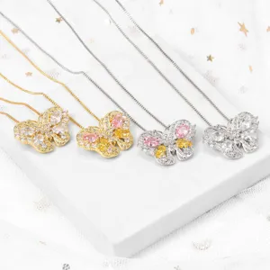 Elegante Schmetterlingshalsketten mit bunten Zirkonsteinen in Gold- und Silberoptik