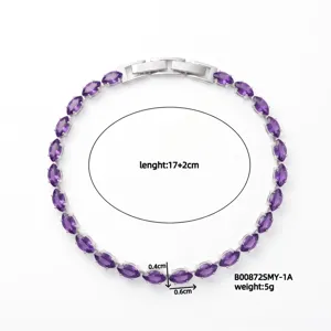 Vista dettagliata del bracciale tennis con zirconi viola marquise, dimensioni e peso.