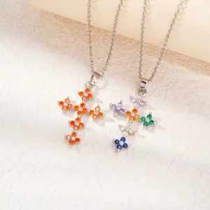 Copper Zirconia Cross Pendant Necklace for Women Elegant Four-Leaf Clover Design Niche Jewelry Gold Silver Inlaid Necklace