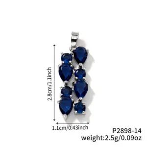 Blauer Zirkonia Cluster Anhänger Kette Zierlicher Silberbeschichteter Schmuck Detail