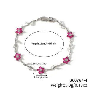 Detailed view of silver floral zircon bracelet, elegant flower vine design, length 17cm.