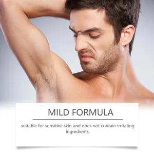 Detalle del cuidado de las axilas con fórmula suave apta para pieles sensibles.