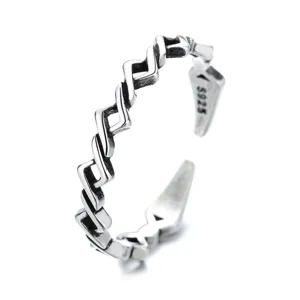 Vintage Thai silver open geometric ring with hollow rhombic pattern for index finger
