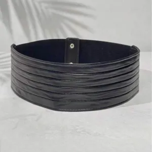 Eleganter schwarzer, plissierter, breiter Korsettgürtel für Damen mit Druckknopf