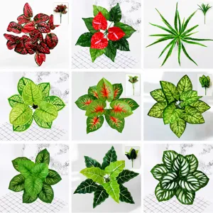 Variété de plantes artificielles pour murs végétaux, Anthurium et Alocasia avec tailles