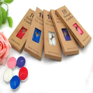 Set van 10 gekleurde rookvrije waxinelichtjes in aluminium cup voor feestjes.