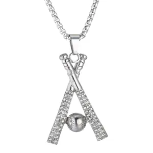 Collana con ciondolo a forma di mazza da baseball incrociata in acciaio inox con cristalli