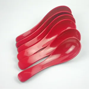 Red melamine soup spoons set, durable Asian spoons for kitchen dining and daily use.