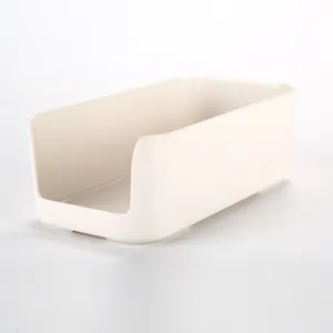 Gros plan du plateau rectangulaire en mélamine crème avec ouverture frontale.
