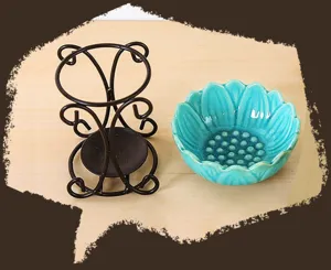Iron Aromatherapy Stand with Turquoise Ceramic Lotus Bowl for Essential Oil Candle Holder