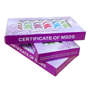 Set di 6 oli essenziali idrosolubili da 5 ml in una confezione regalo viola elegante.