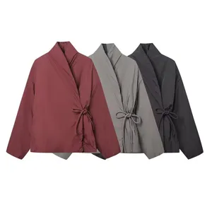 Drei Farben gesteppte Kimono-Jacken mit seitlichem Bindeverschluss