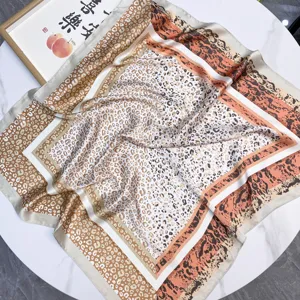 Women Fashion Leopard Print Satin Square Scarf Elegant Silk-Like Head Scarf Neck Scarf Casual Hair Bandana Printed Foulard Accessory