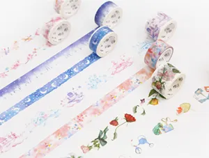 Motifs détaillés de rubans washi colorés avec des motifs de fleurs et de ciel étoilé