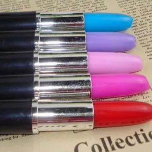 Colorful lipstick-shaped ballpoint pens for creative office and school stationery