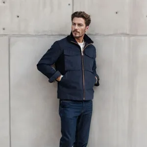 Chaqueta utilitaria de color sólido para hombre prenda exterior casual con cremallera diaria.