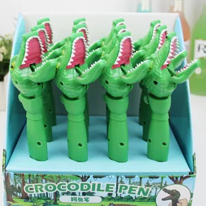 Grüner Krokodil geformter Neuheit Kugelschreiber Detail, lustiges Druckdesign Bürobedarf.