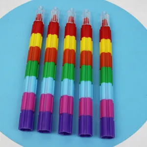 Bunte stapelbare Blockbuntstifte Detailansicht, 7-farbige Segment Malstifte fuer Kinder.