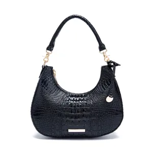 Dettaglio borsa hobo in ecopelle nera lucida con stampa coccodrillo e hardware dorato