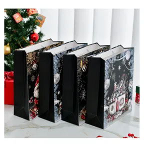 Set mit festlichen Weihnachts-Papiertüten mit eleganten Haus- und Gnom-Illustrationen