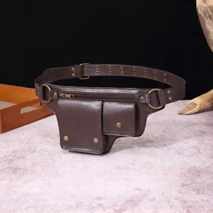Riñonera de moto retro en cuero sintético marrón con cinturón ajustable y bolsillos dobles