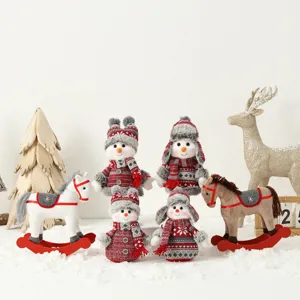 Ensemble de peluches bonhommes de neige de Noël et décorations de chevaux à bascule