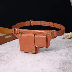Riñonera retro de cuero sintético marrón con cinturón de ojales ajustable