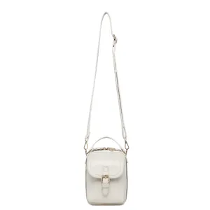 Bolso bandolera pequeño de piel crema para móvil con elegantes hebillas doradas