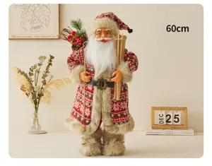 Dettaglio di un Babbo Natale in piedi da 60 cm con sci per decorazione natalizia.