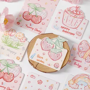 Vue détaillée de jolies cartes de vœux graffiti dessinées à la main avec motifs