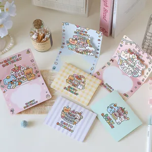 Vue détaillée de cartes d'anniversaire 3D avec illustrations d'animaux mignons
