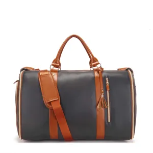 Bolsa de viaje grande de cuero PU premium con cremallera frontal y un adorno de borla.