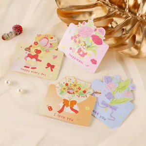 Set de cuatro tarjetas de felicitación florales con ilustraciones y mensajes en inglés