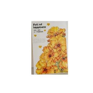 Hermosa tarjeta de felicitación floral artística con flores amarillas y frase inspiradora