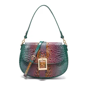 Vista detallada de un bolso vintage con patrón de cocodrilo multicolor para mujer