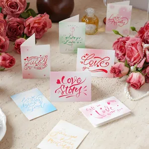 Selección de tarjetas de felicitación de San Valentín con rosas románticas