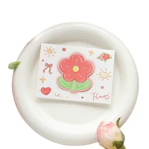 Linda tarjeta de regalo de cumpleaños con flor animada y decoraciones creativas