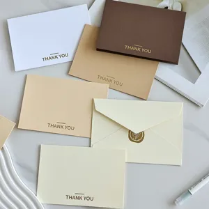 Biglietti di ringraziamento minimalisti in oro in colori neutri con buste incluse
