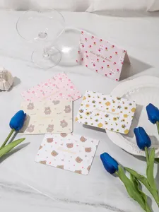 Set de tarjetas de felicitación de animales y flores con detalles en pan de oro