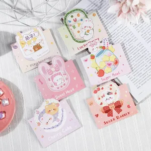 Vue détaillée de diverses cartes de vœux mignonnes sur le thème des lapins et des ours