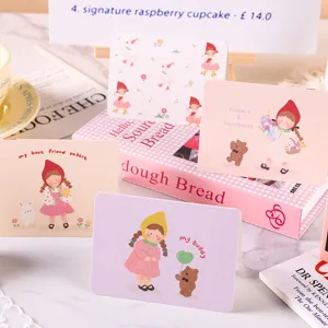 Surtido de lindas tarjetas de felicitación con ilustraciones de niñas y osos