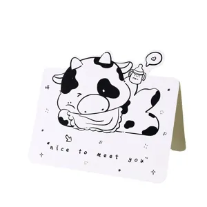 Tarjeta de felicitación minimalista de vaca en blanco y negro con mensaje en inglés