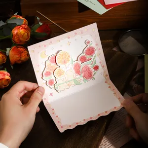 Detailansicht der 3D-Pop-up-Grußkarte mit Rose und eleganten Goldfolienakzenten