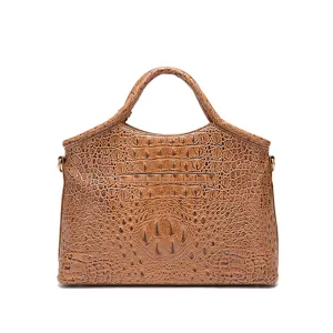 Vista detallada de bolso vintage marrón para mujer con textura de cocodrilo en relieve
