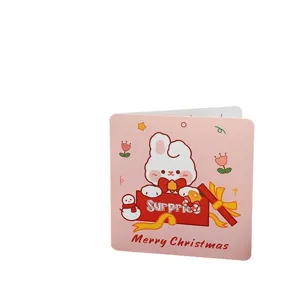 Süße Weihnachtskarte mit Cartoon-Hase im quadratischen Klappdesign inklusive Umschlag