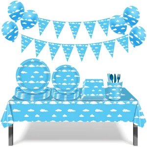 Set completo per feste usa e getta tema cielo blu e nuvole bianche con decorazioni